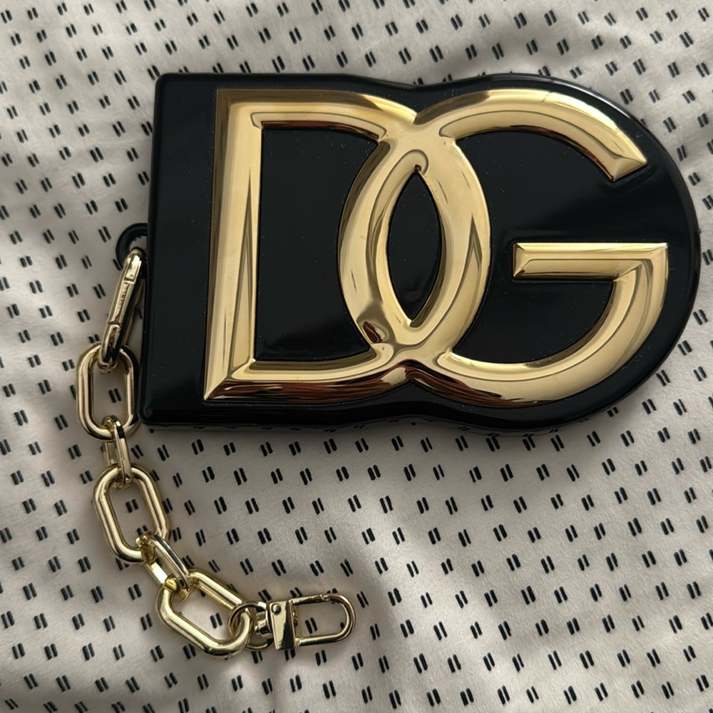 Dolce and Gabbana eyeshadow and cheek palette